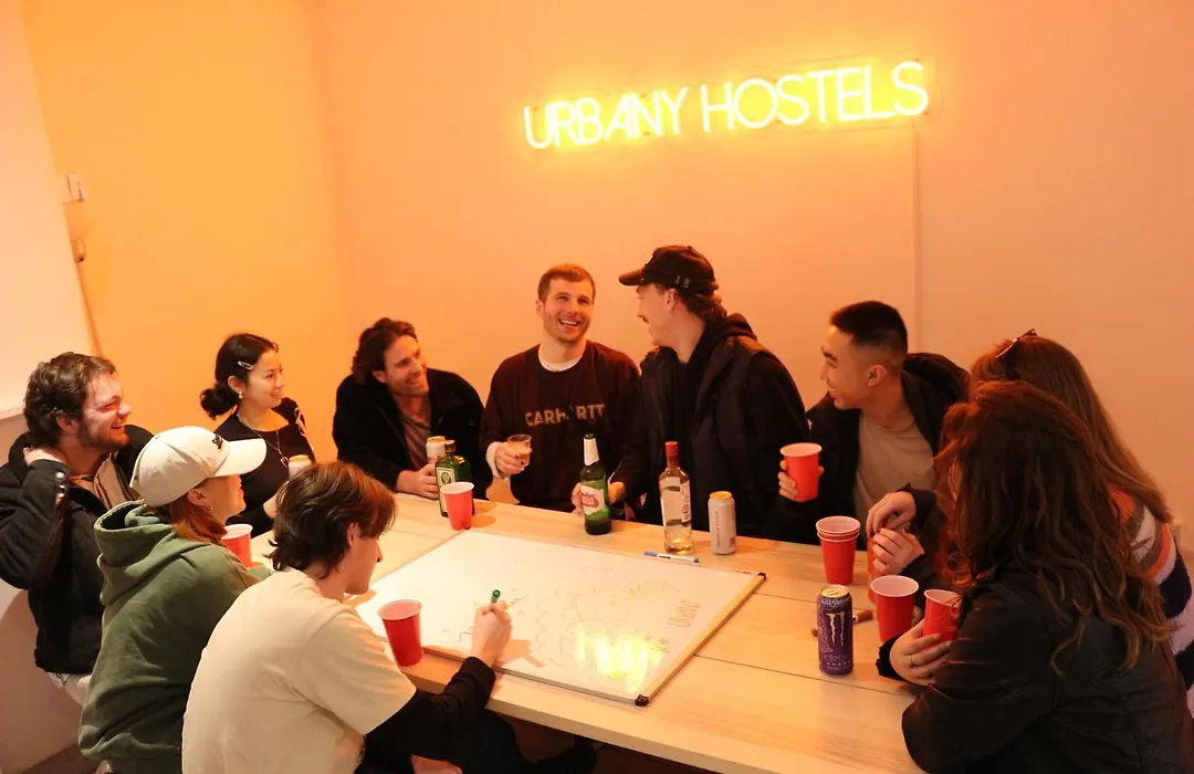 Urbany Hostel London 18-40 Years Old-1